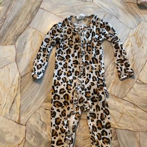 Spearmint sleeper 3-6 months